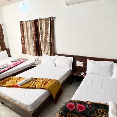 Hotel Rudraksh Ujjain Bagian luar foto